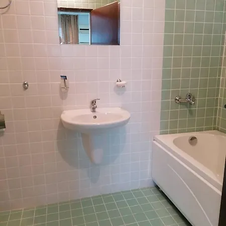 Sunny Apartment Sarafovo * ブルガス